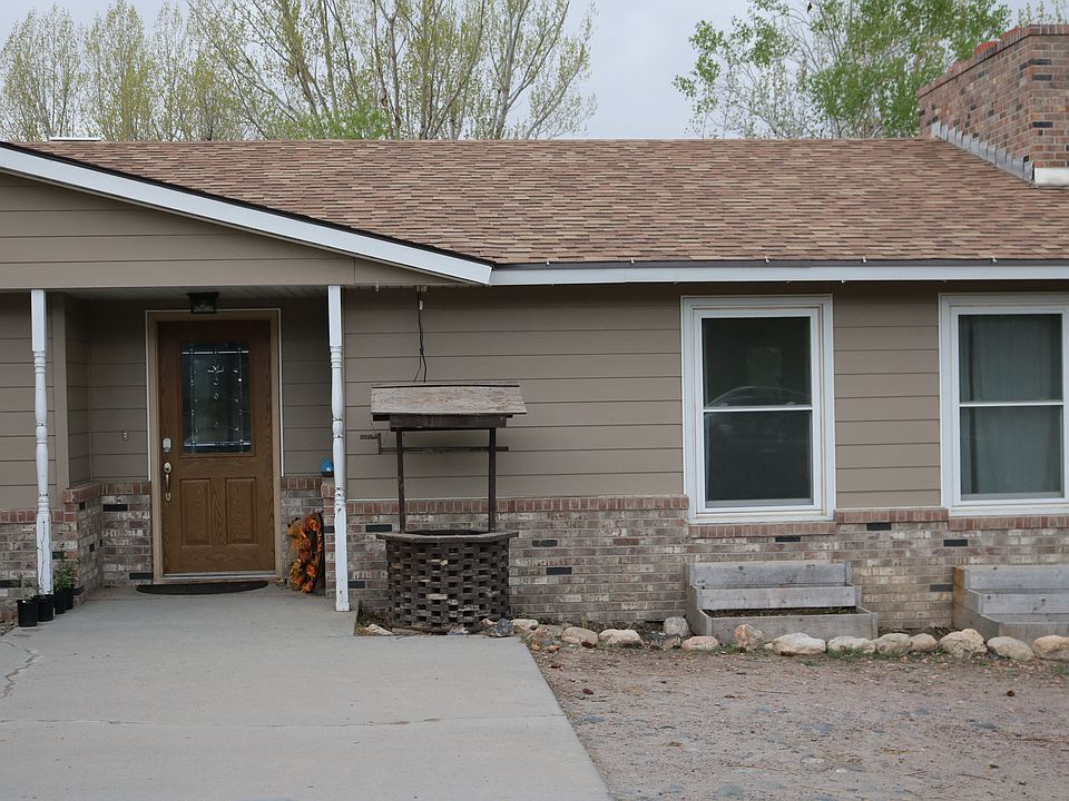 1st image of 209 Hilltop Dr