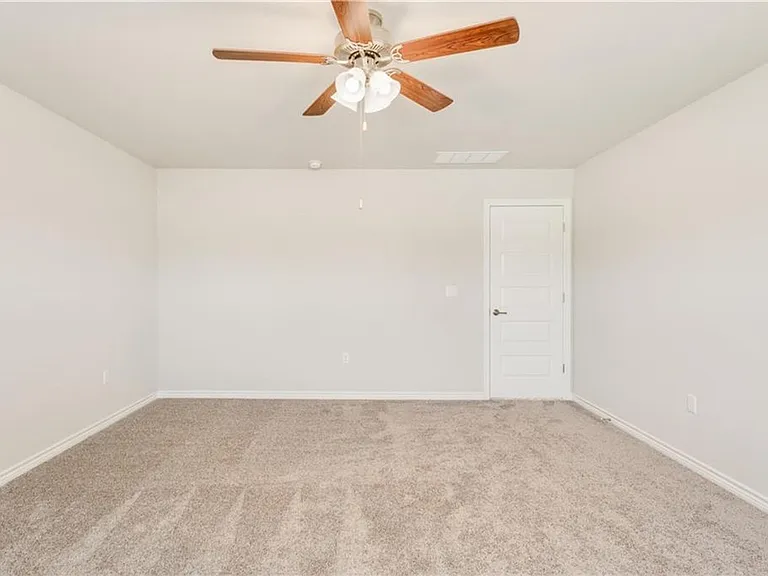 14202 McCoy Loop — Photo 23