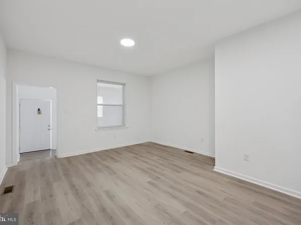 1234 W Sergeant St, Philadelphia, PA 19133