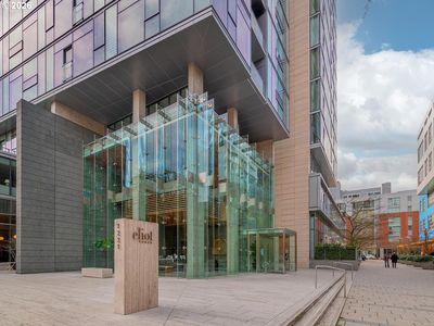 1221 SW 10th Ave #1206, Portland, OR, 97201