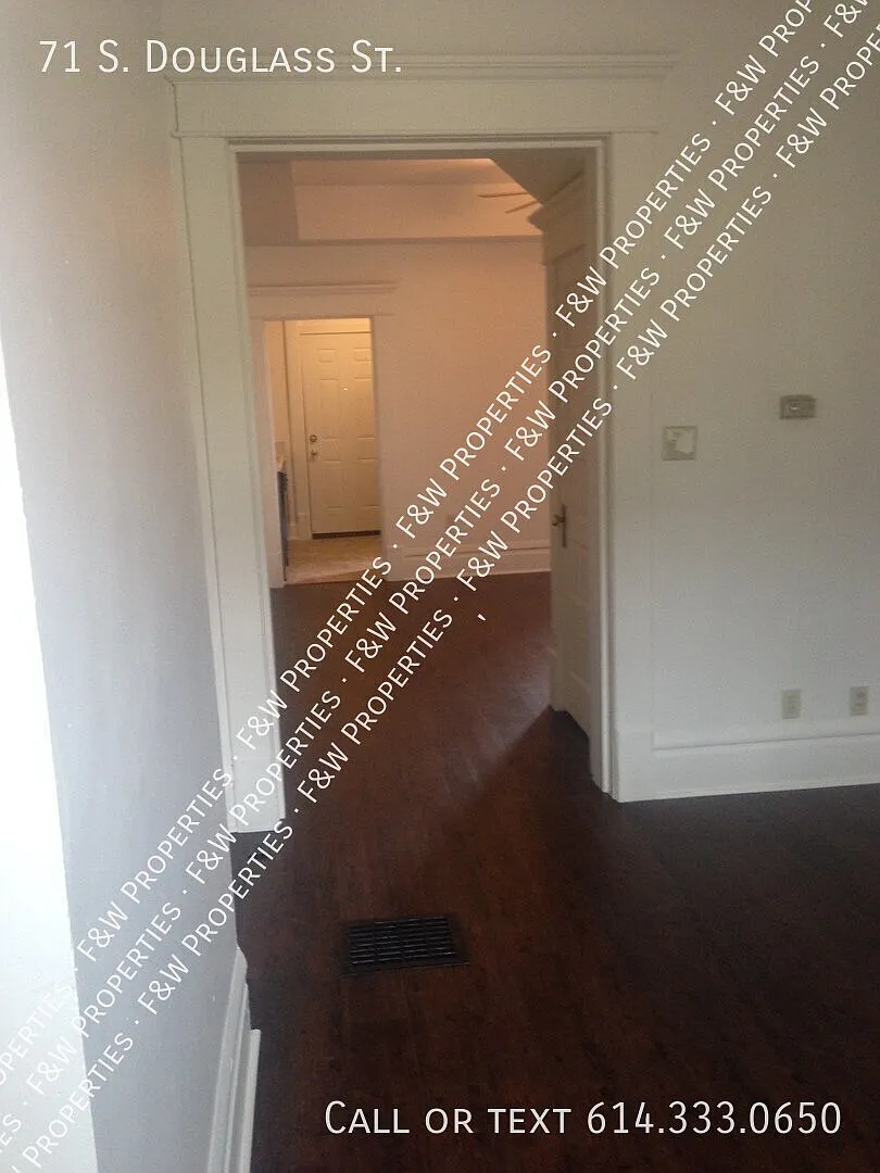 Townhome in the heart of Olde Towne East. — Photo 3