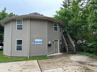 401 S Busey Ave, Urbana, IL 61801