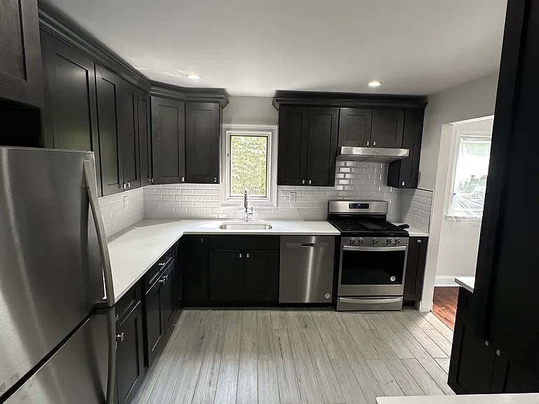 243 Lakewood Dr #1 — Photo 5