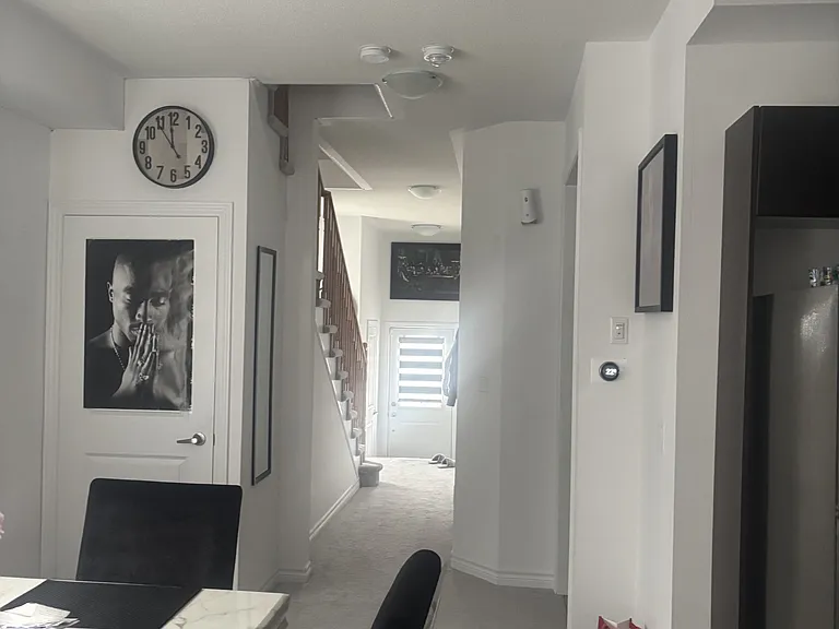 118 Stocks Ave — Photo 2