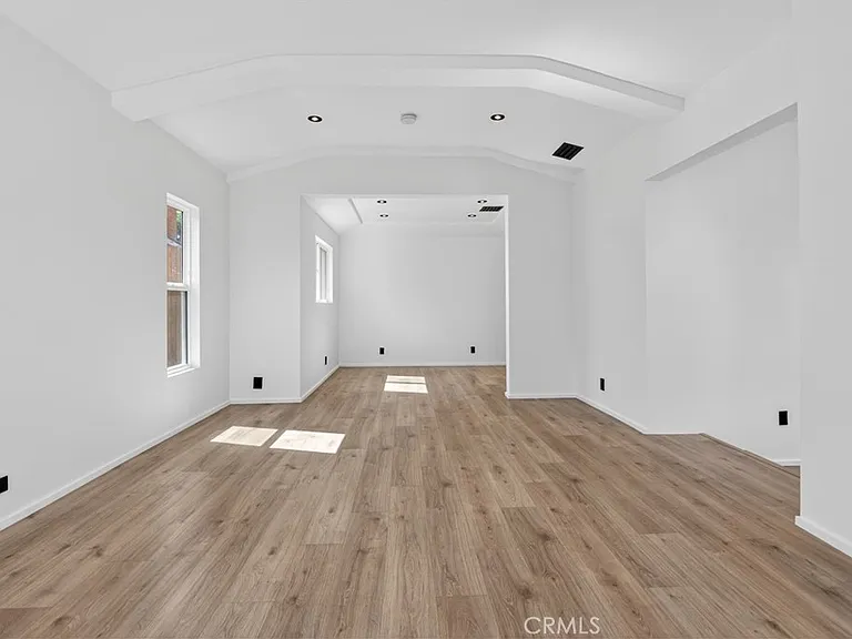 1713 W Alameda Ave — Photo 17