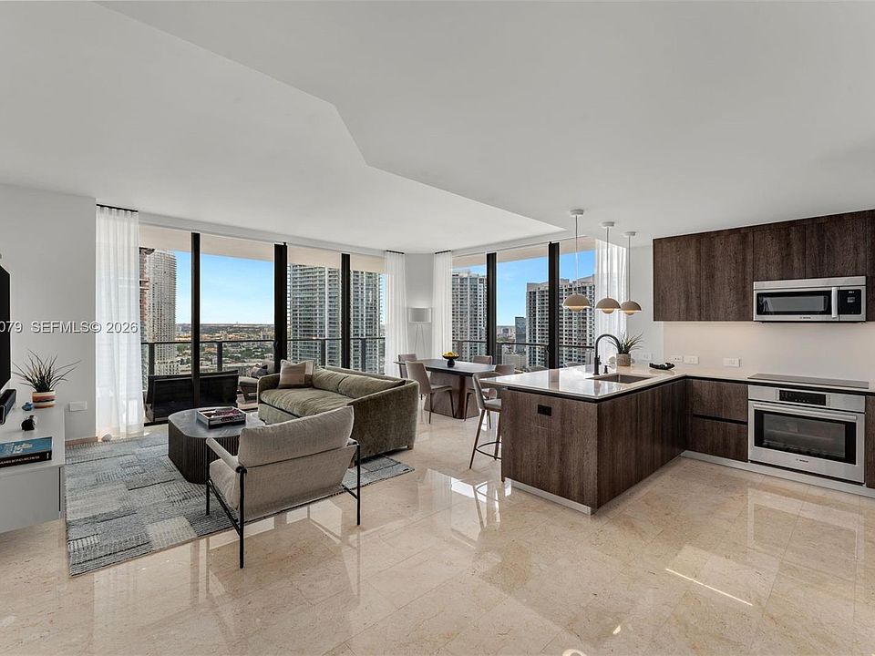1st image of 68 SE 6th St APT 2612