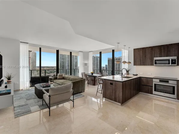 68 SE 6th St APT 2612, Miami, FL 33131