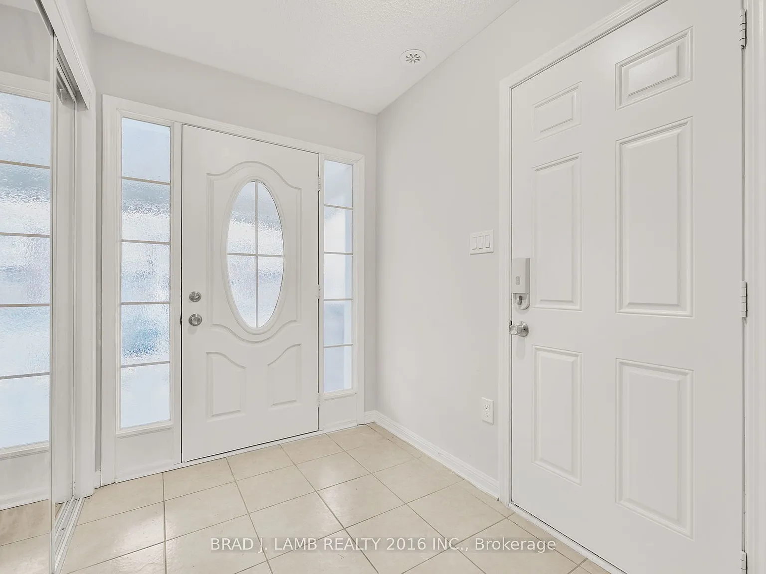 2 bed, $2,675 — Photo 4