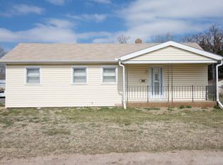 1412 W 33rd St S, Wichita, KS 67217