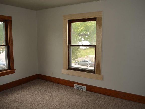 3rd image of 715 Court St