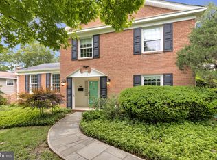 9703 Corkran Ln, Bethesda, MD 20817
