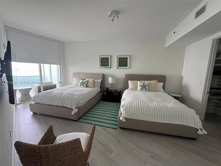 15811 Collins Ave #2703 — Photo 7