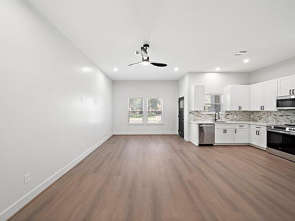 5th image of 9609 Ashville Dr