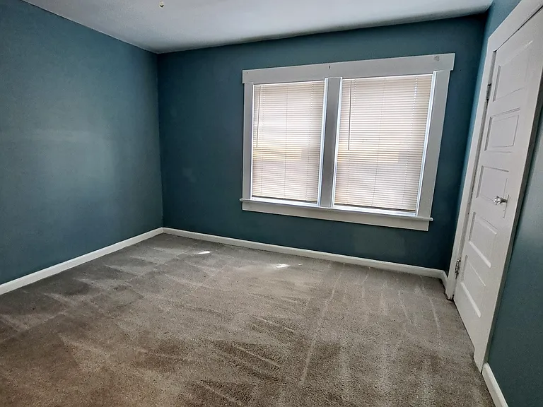 161 S Harbine Ave — Photo 6