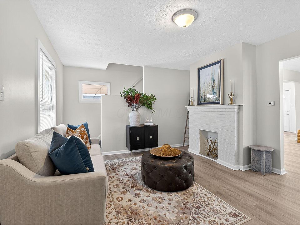 1st image of 184 S Ogden Ave