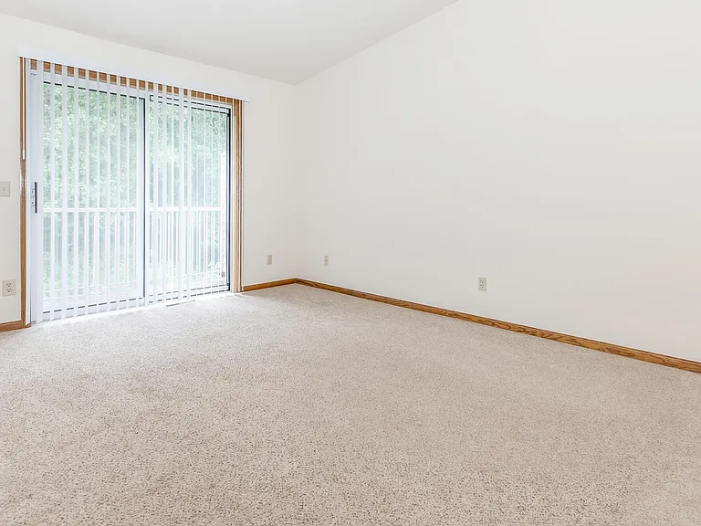 Parkview Manor — Photo 14