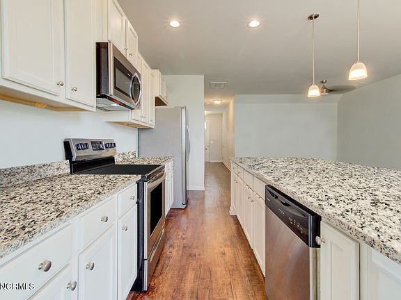 3rd image of 7305 Pamlico Ct