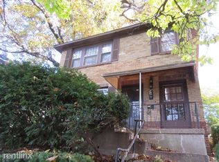 1570 Forrest Ave NE, Grand Rapids, MI 49505