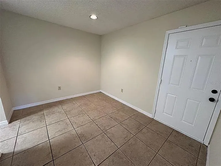 4211 Chatham Oak Ct #103 — Photo 3