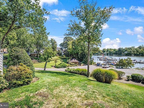 5th image of 253 Milthorn Ct