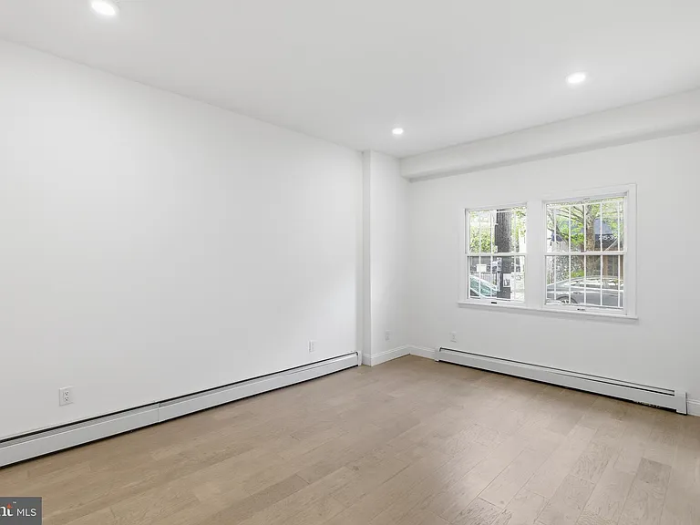 935 E Passyunk Ave #1 — Photo 9