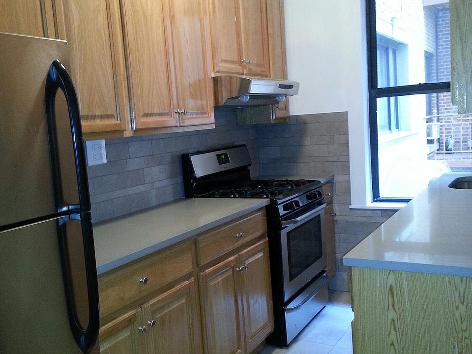 1st image of 3047 29th St #12