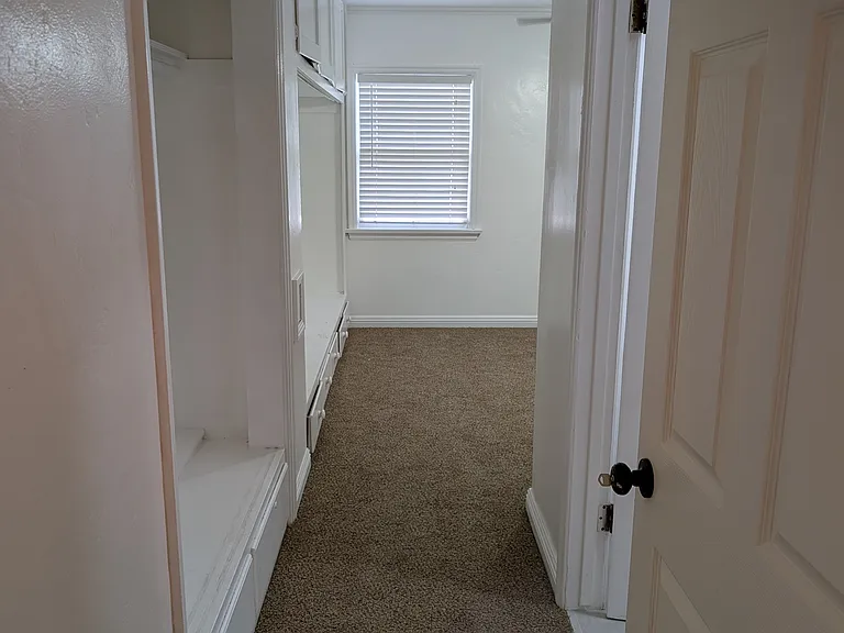 2401 Lomita Verde Dr — Photo 19