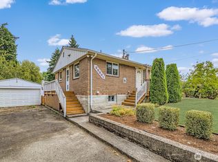 23001 Brier Rd, Brier, WA 98036