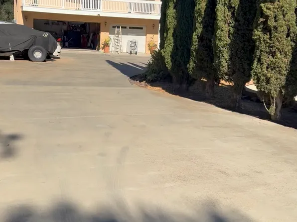1511 Maxwell Ln #1, Vista, CA 92084
