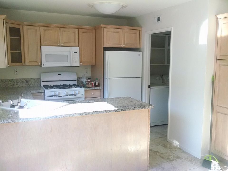 1st image of 533 Serento Cir