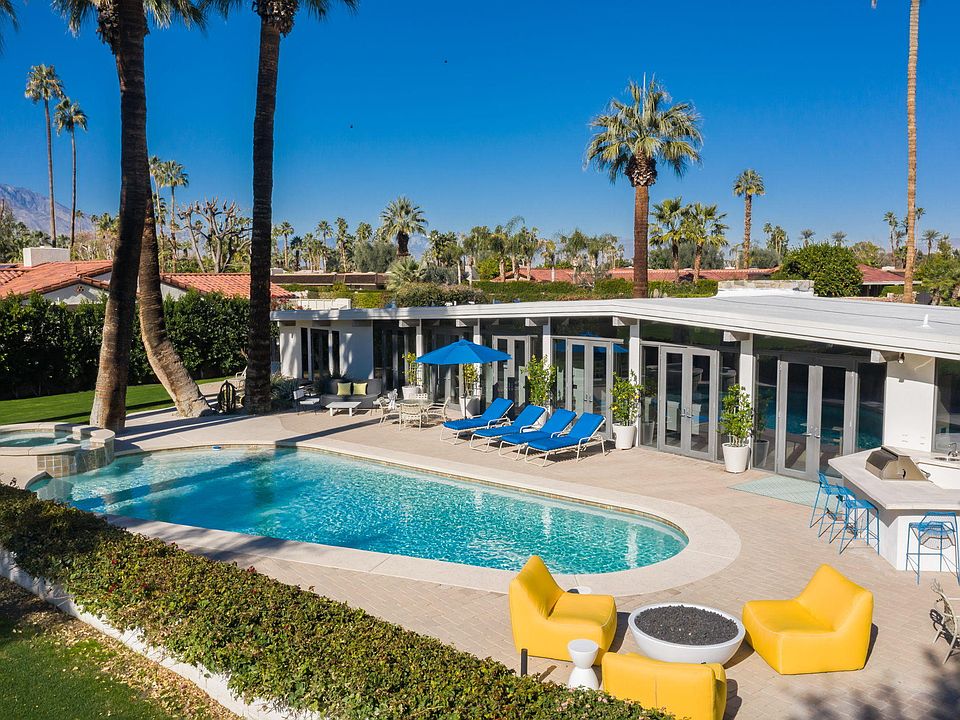 2nd image of 71279 Country Club Dr