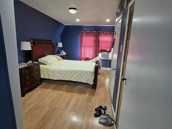 251 Highland Avenue image 25 of 34