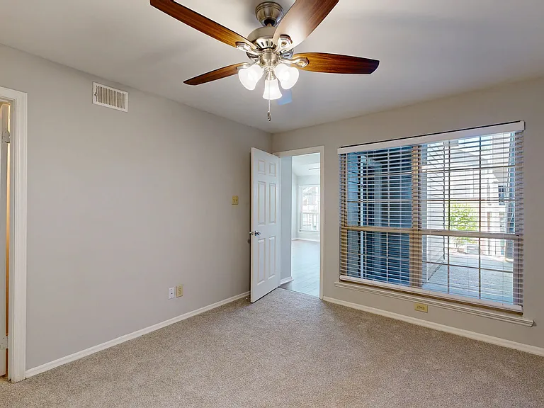 Dominion Lake Ridge — Photo 74