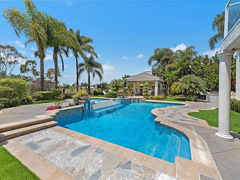 25606 Stratford Pl — Photo 39