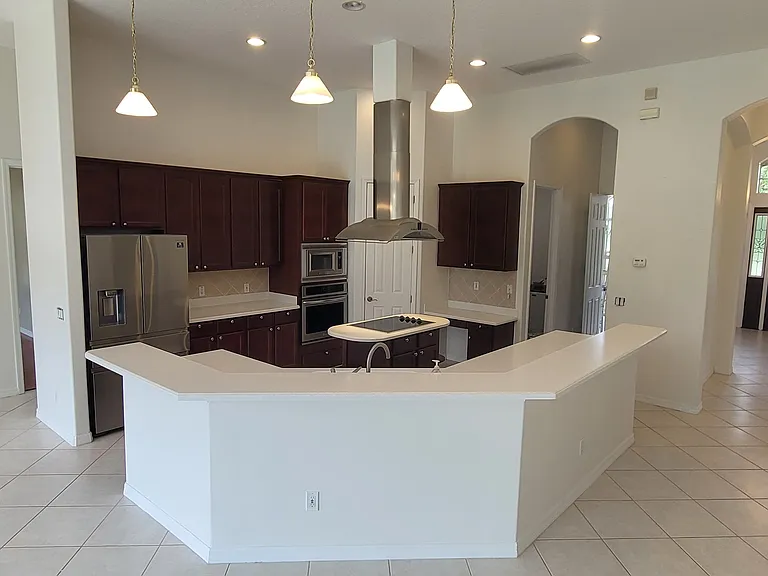 3330 Earle Ct — Photo 6
