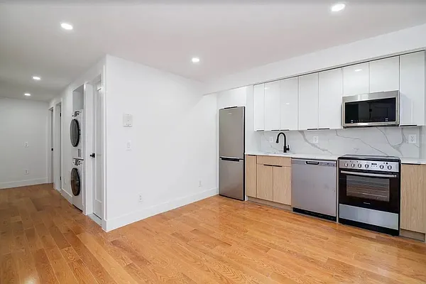 Rented by REAL New York | media 4