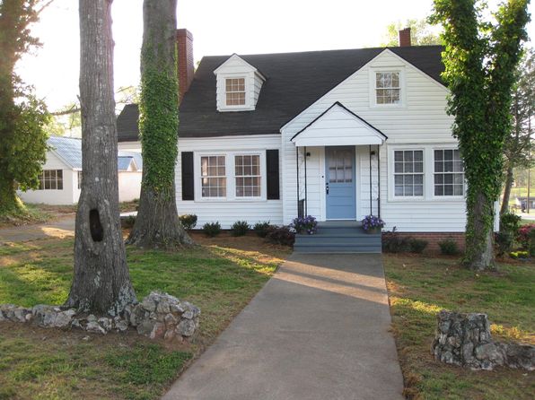 200 N Isundega St, Westminster, SC 29693