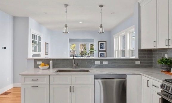 4th image of 16-18 Walnut St #1