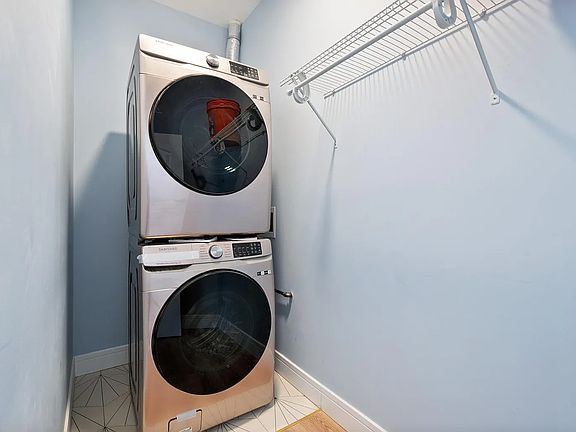 4th image of 9909 Roosevelt Rd #203
