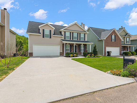 4th image of 8318 Cureton Park Ln
