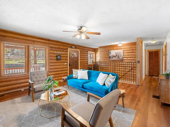 3463 Smithtown Rd, Suwanee, GA 30024