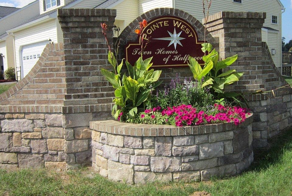 1st image of 14B Pointe West Dr