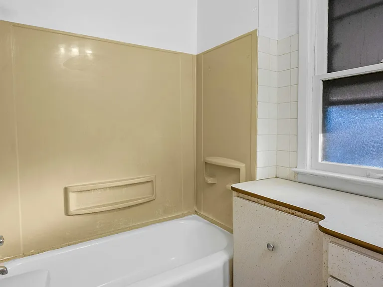 856 Wayside Rd #A — Photo 5