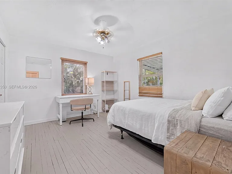 5800 SW 61st St — Photo 12