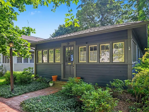 440 Park Ave, South Haven, MI 49090