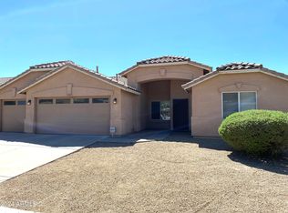 2015 W Hasan Dr, Phoenix, AZ 85041