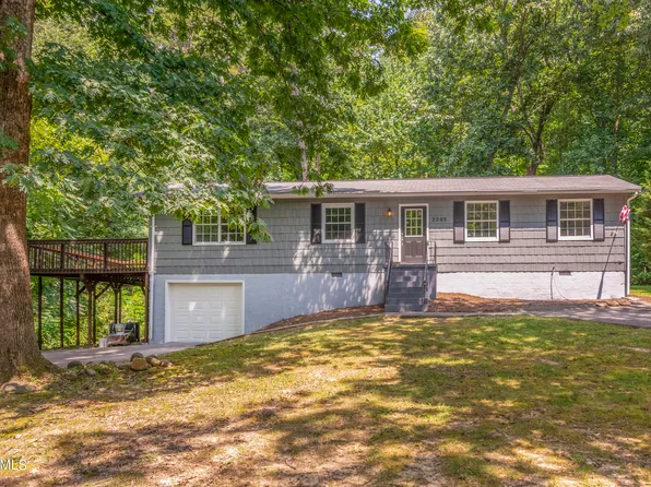 2205 Ridgecrest Dr, Knoxville, TN 37918