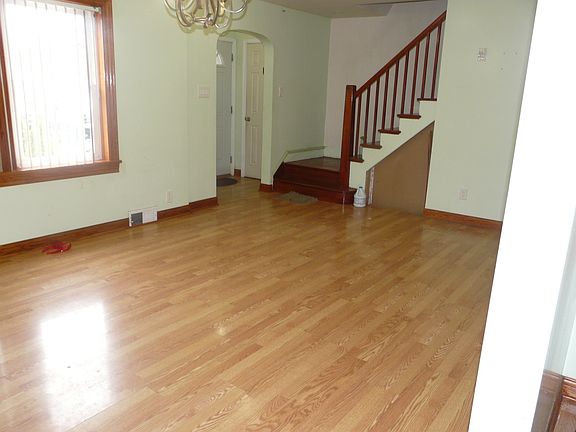 2nd image of 12021 Irving Ave