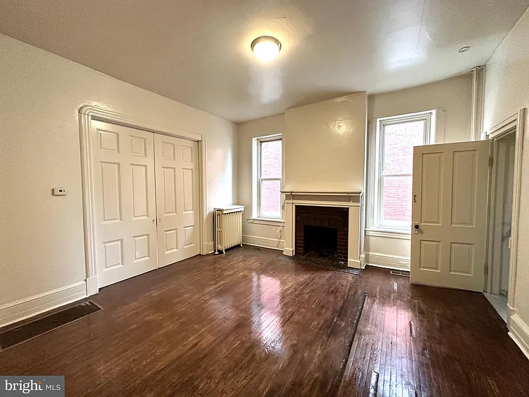 414 S Potomac St — Photo 11
