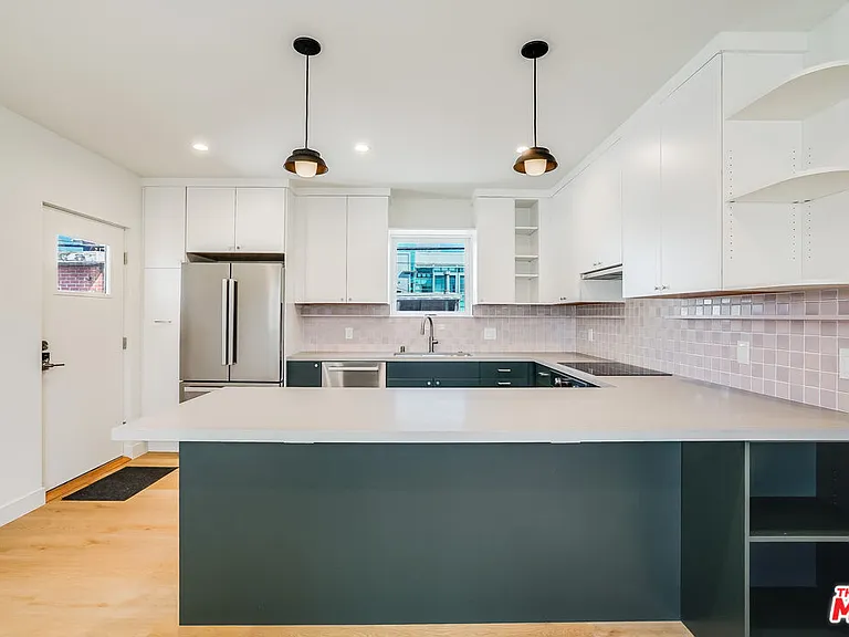 1780 Midvale Ave — Photo 5